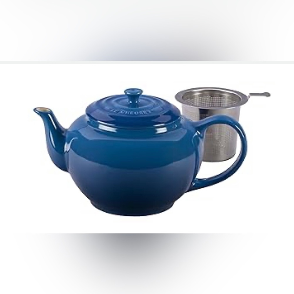 Le Creuset large teapot with infuser in Cobalt Blue